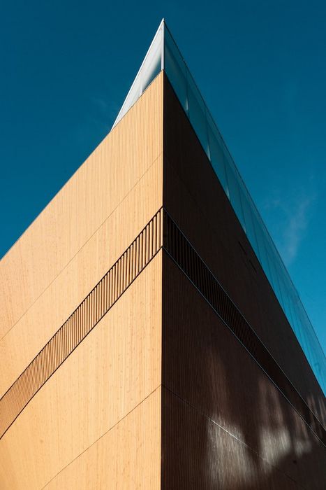 modernes Gebäude aus Holz